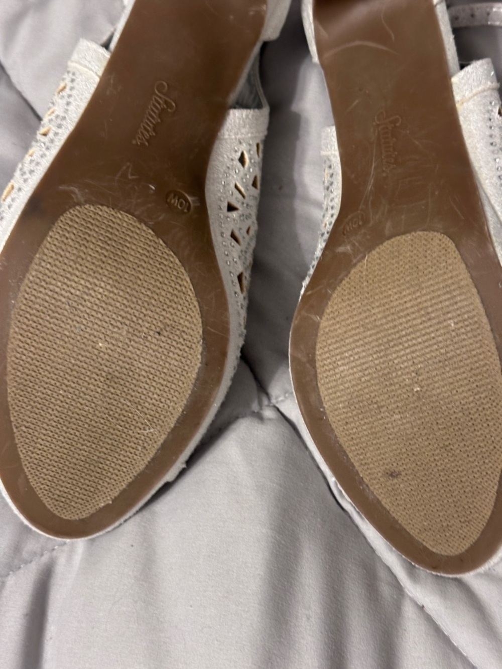High Heels Silver Rhinestone Cutout Heels Size 10W - Picture 11 of 15